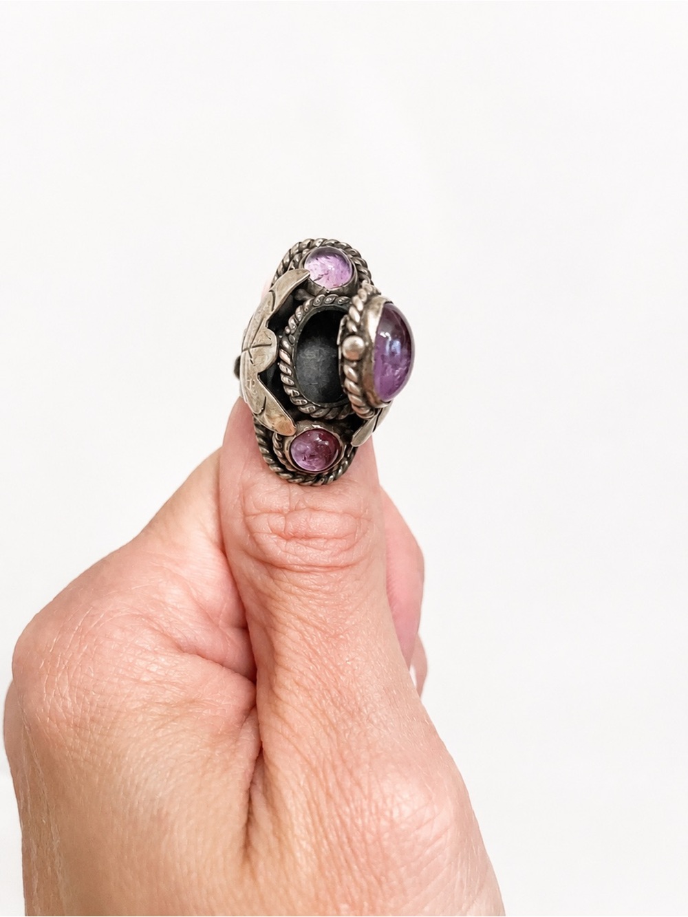 Vintage Taxco Mexico 925 Poison Ring Purple Black Cabochons Adjustable - Picture 2 of 4